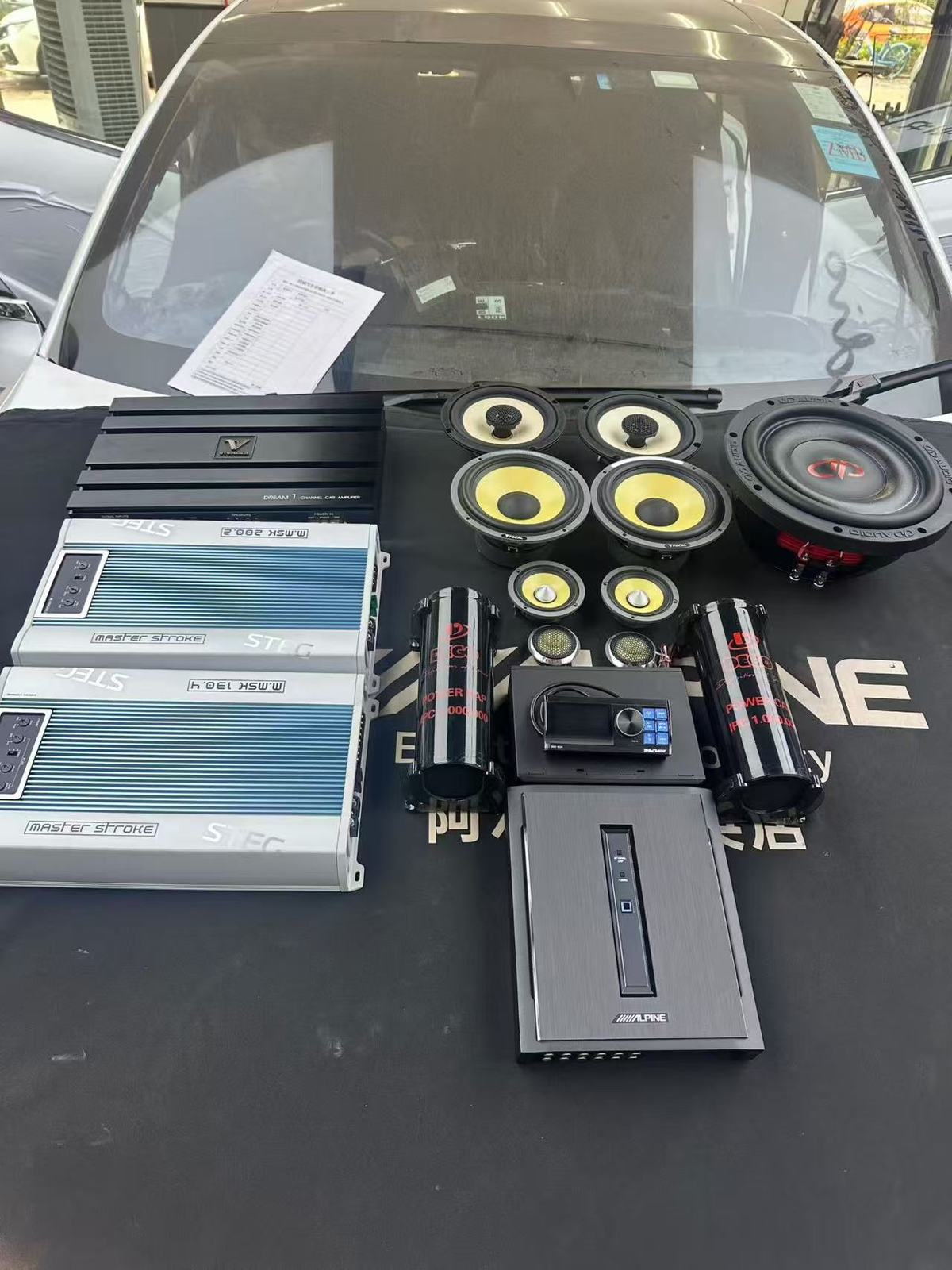 港车北上｜特斯拉 Model S 劲浪黄盆 KX3 三分频 HI-END 音响升级案例
